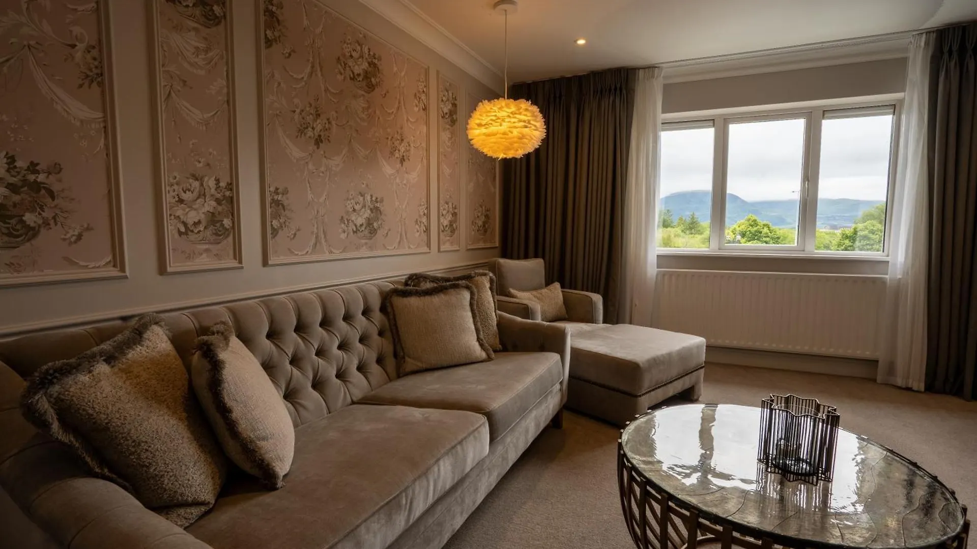 Killarney Oaks Hotel